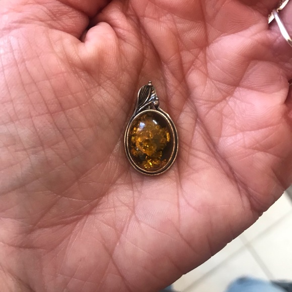 Vintage Amber & Sterling Silver Pendant - Picture 10 of 10
